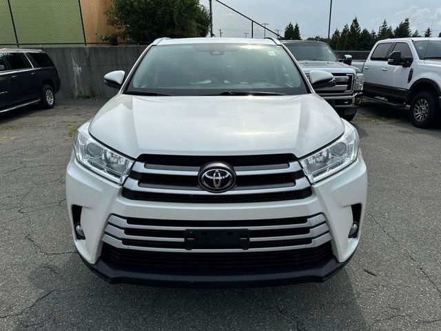 Used 2019 Toyota Highlander XLE with VIN 5TDJZRFH7KS624244 for sale in New Bedford, MA