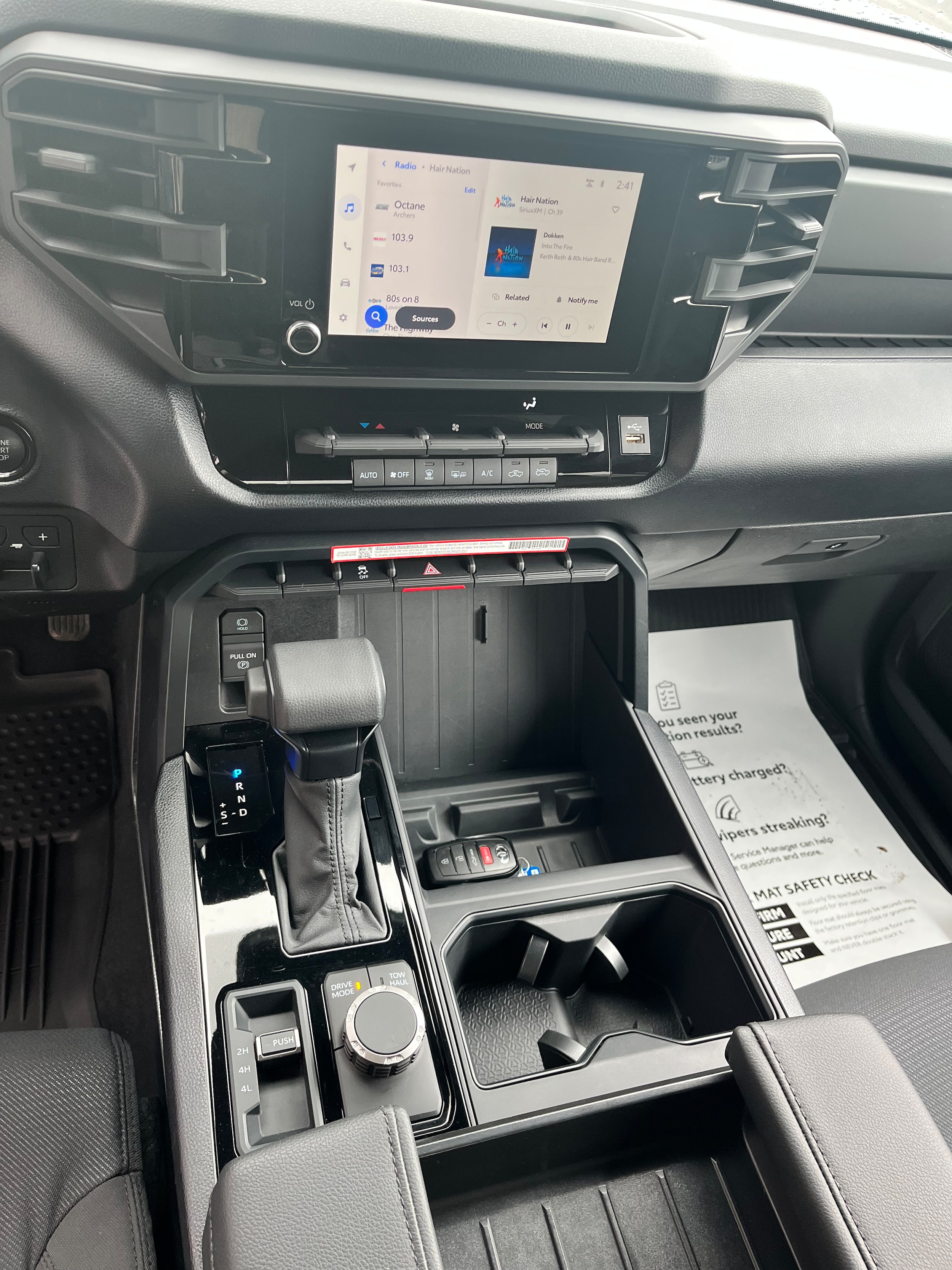 2025 Toyota Tundra SR5 - Photo 22