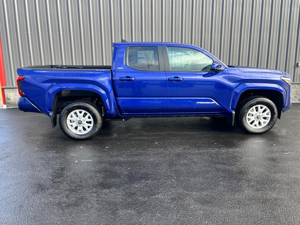 Used 2025 Toyota Tacoma  Truck Double Cab