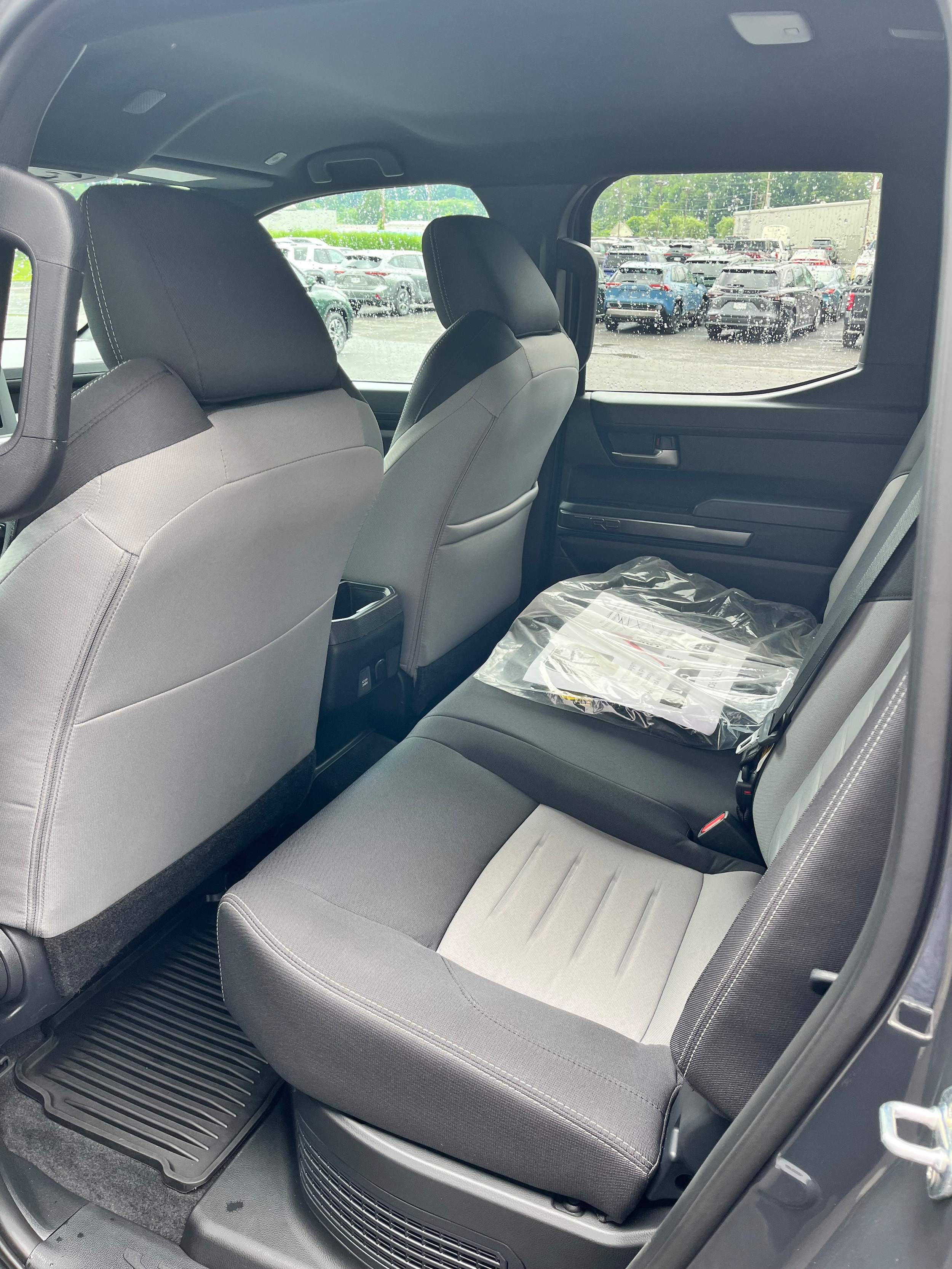 2025 Toyota Tacoma TRD Sport - Photo 8