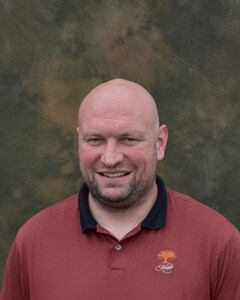 Staff member Stephen Martin from ID_2d8a849c029a