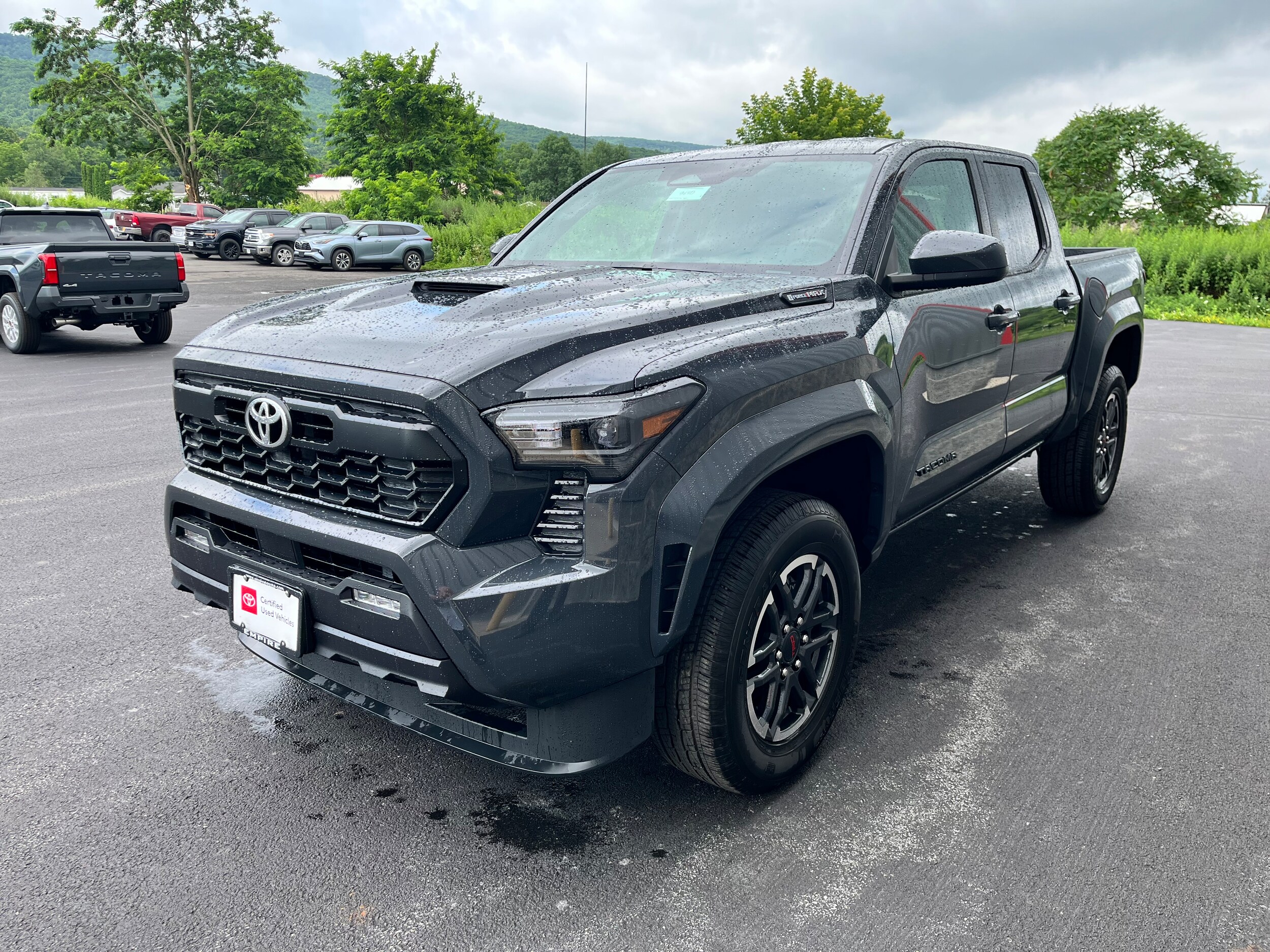2025 Toyota Tacoma TRD Sport photo 2