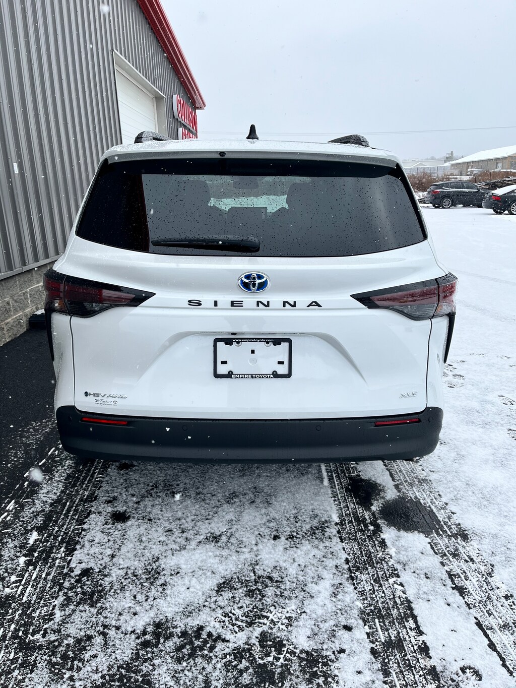 Used 2025 Toyota Sienna XLE 7 Passenger Van Passenger Van
