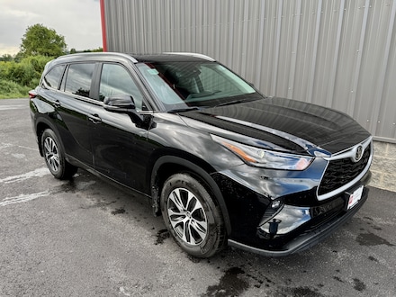 2026 Toyota Highlander XLE SUV
