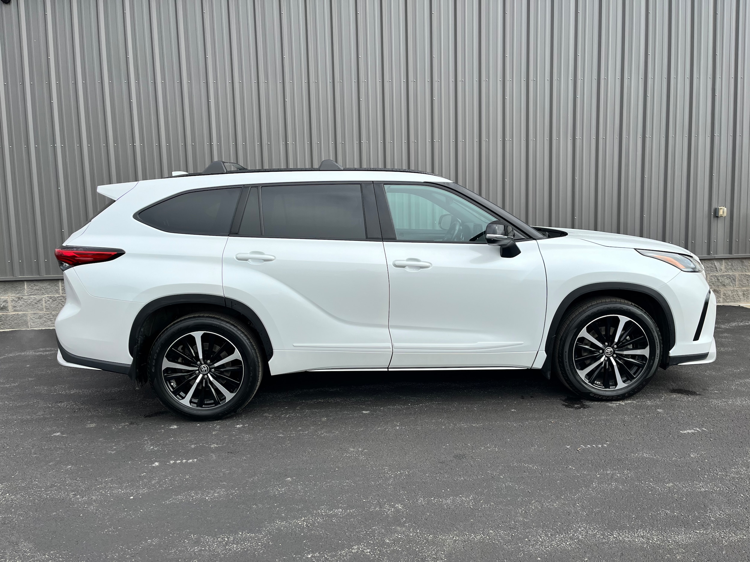 2022 Toyota Highlander SUV  2022 Toyota Highlander SUV