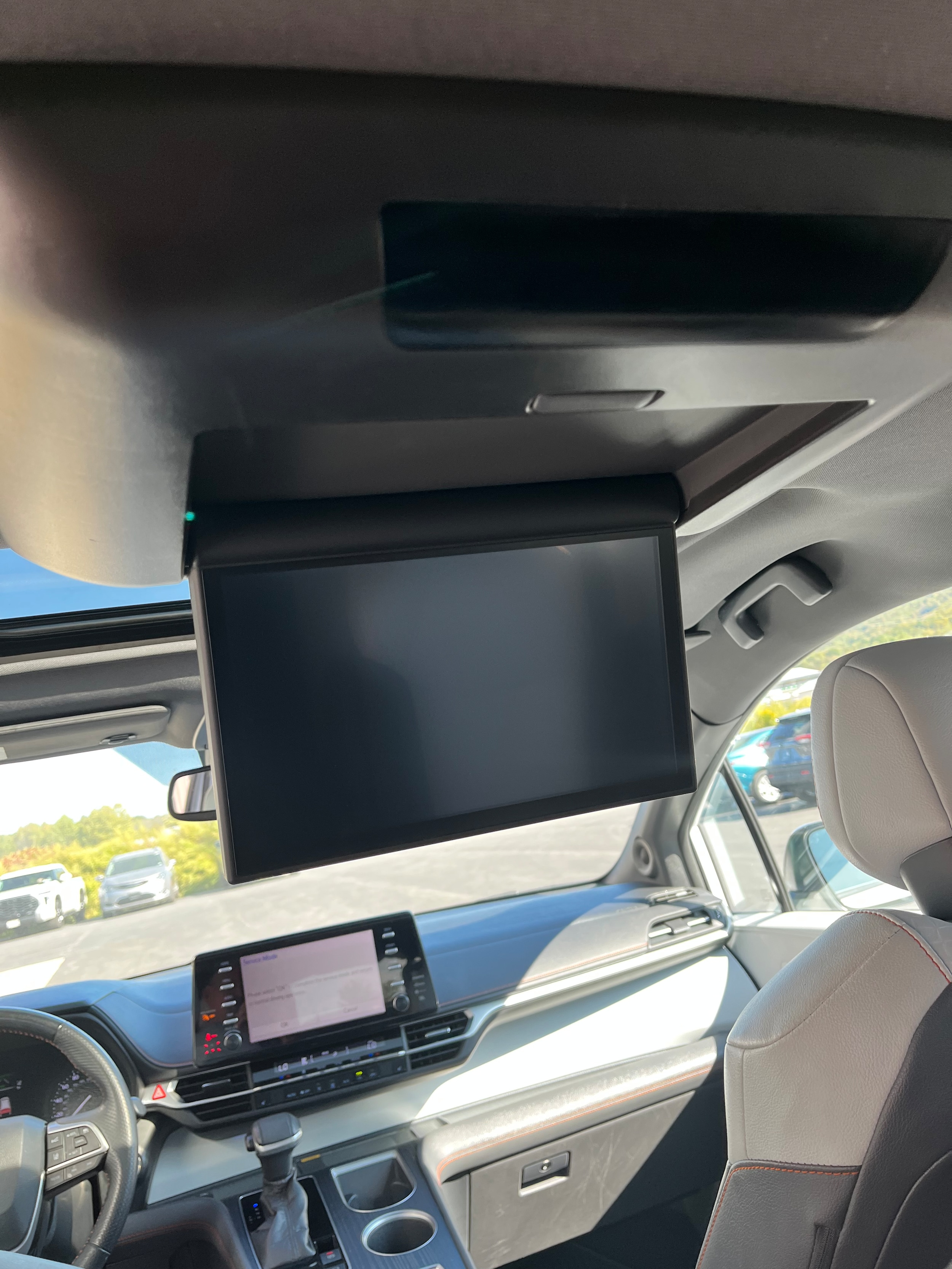 2021 Toyota Sienna XSE - Photo 11