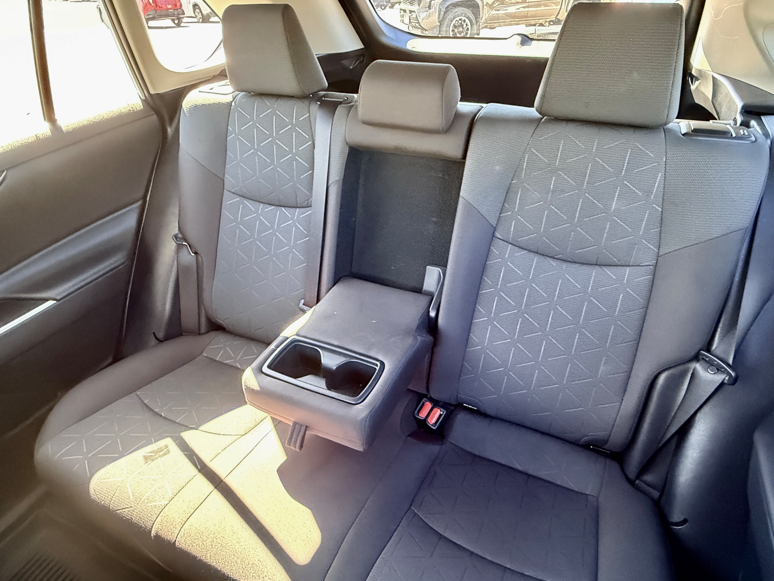 2023 Toyota RAV4 XLE - Photo 41
