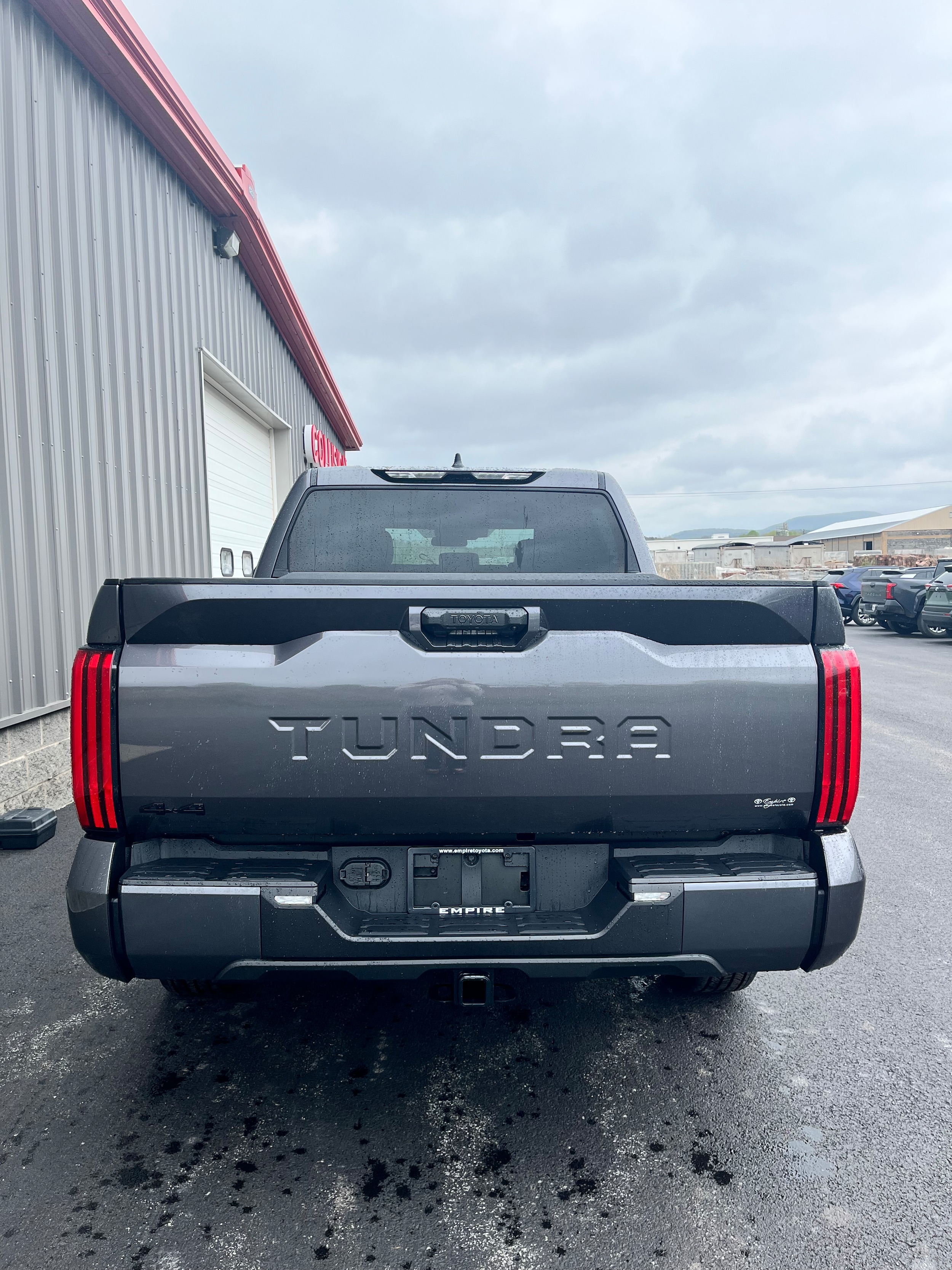 2025 Toyota Tundra SR5 - Photo 7