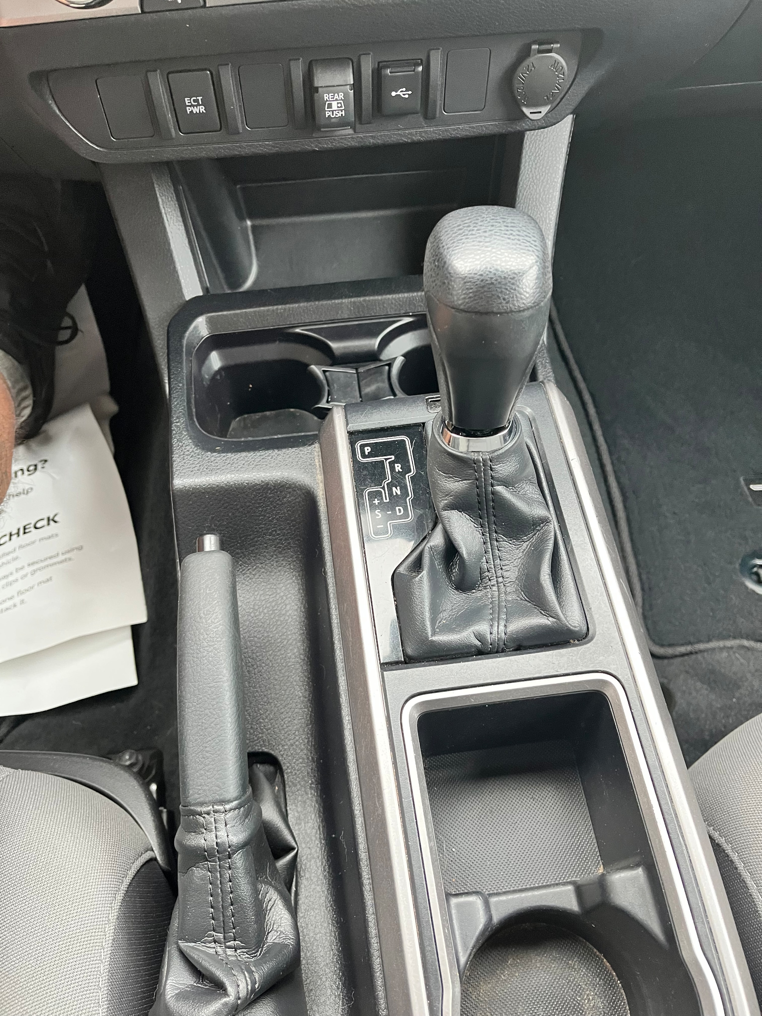 2022 Toyota Tacoma SR5 - Photo 11