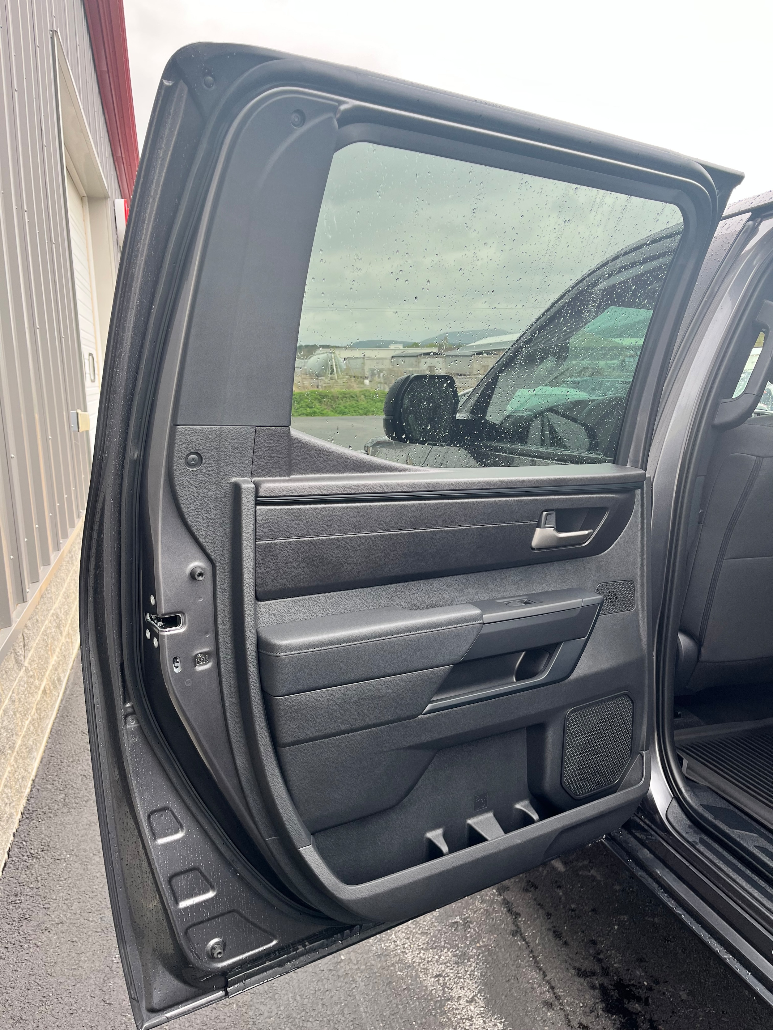 2025 Toyota Tundra SR5 - Photo 11