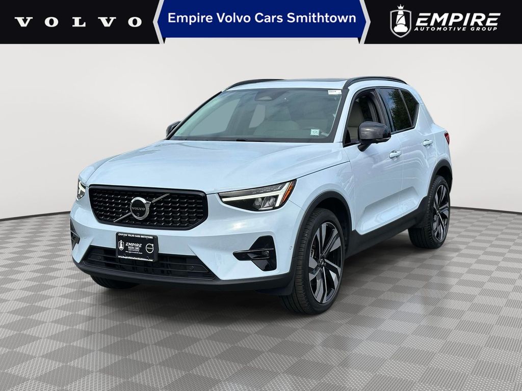 2024 Volvo XC40