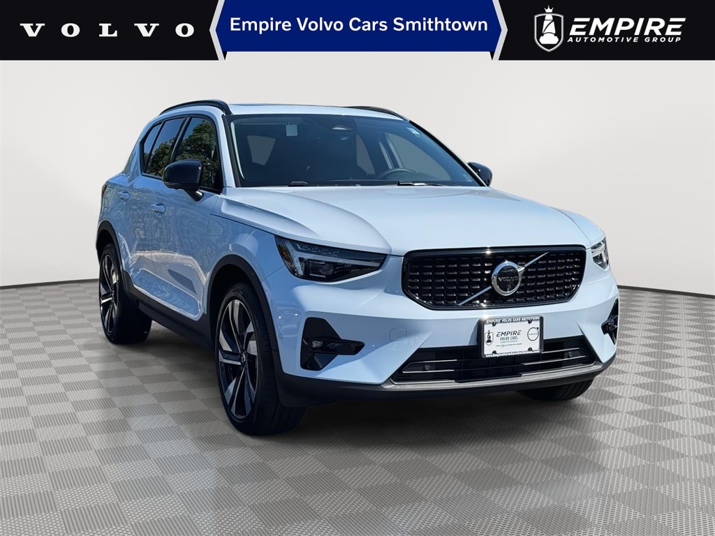 2025 Volvo XC40 SUV  2025 Volvo XC40 SUV