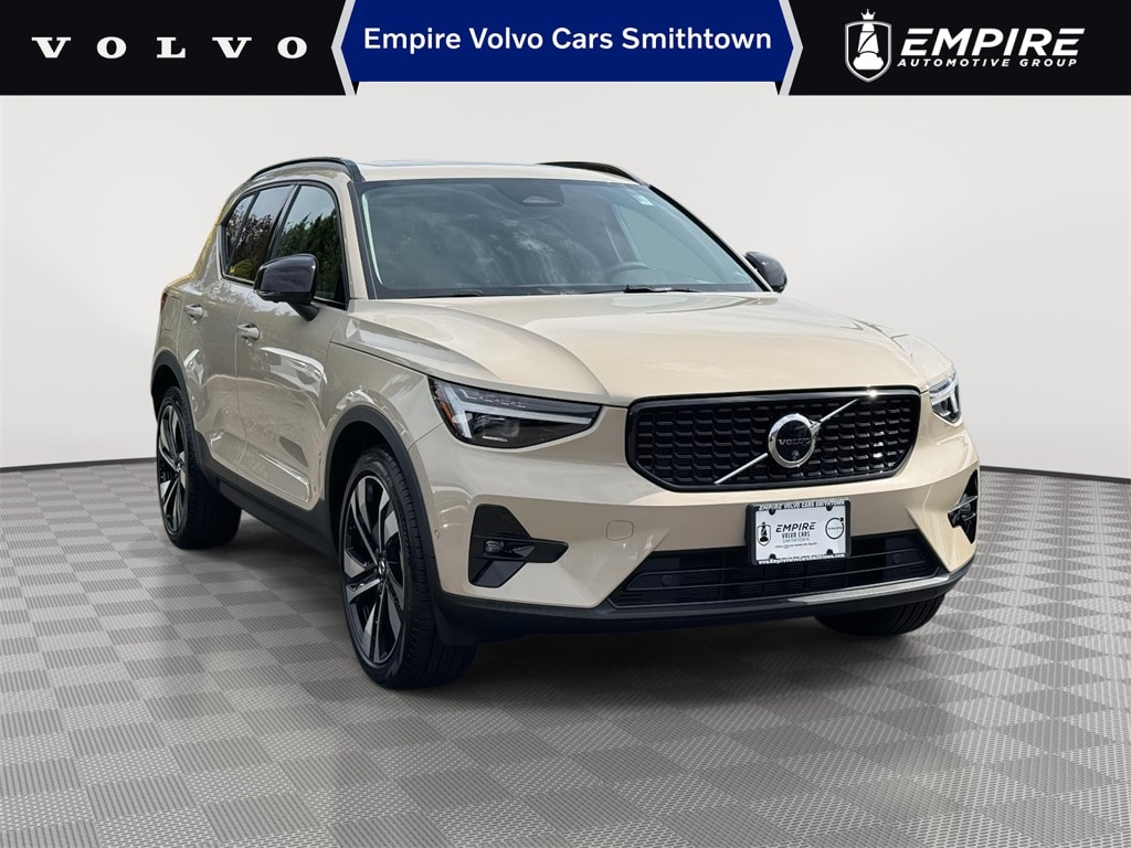 2025 Volvo XC40 SUV  2025 Volvo XC40 SUV