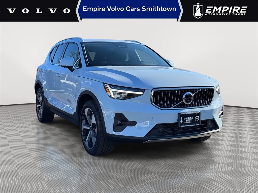 2025 Volvo XC40 Plus's photo