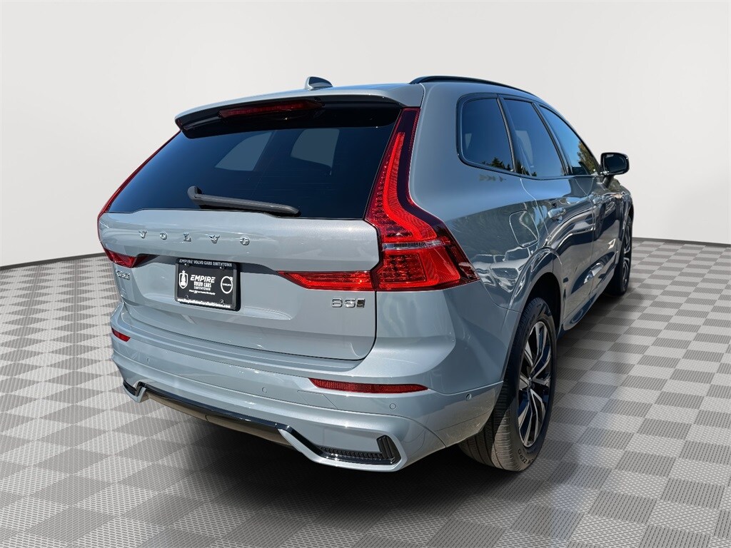 2023 Volvo XC60 B5 Plus photo 4