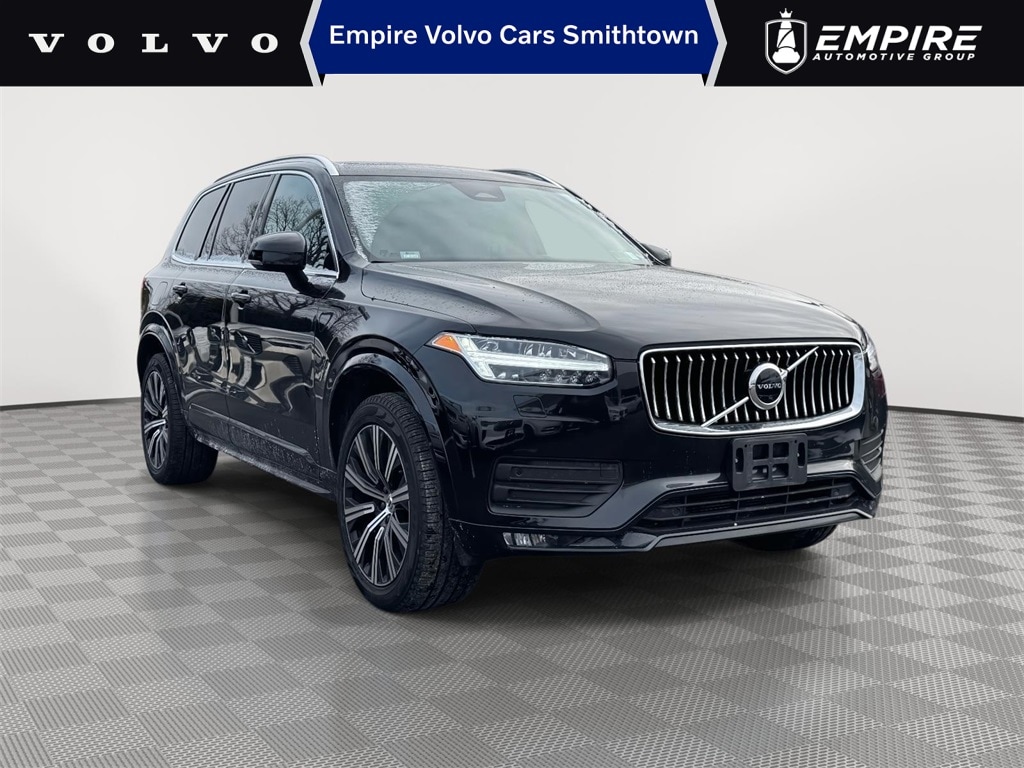 2023 Volvo XC90 Core's photo