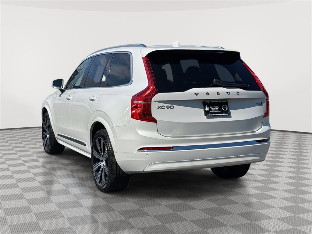 2025 Volvo XC90 Plus photo 4