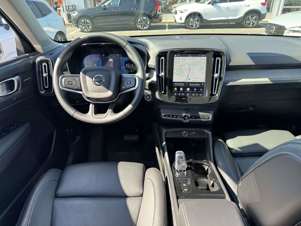 2026 Volvo XC40 Ultra - Photo 11