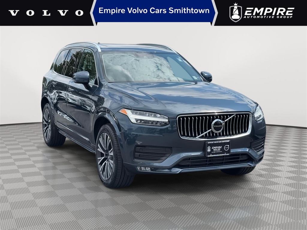 2022 Volvo XC90 T6 AWD Momentum 7 Seater