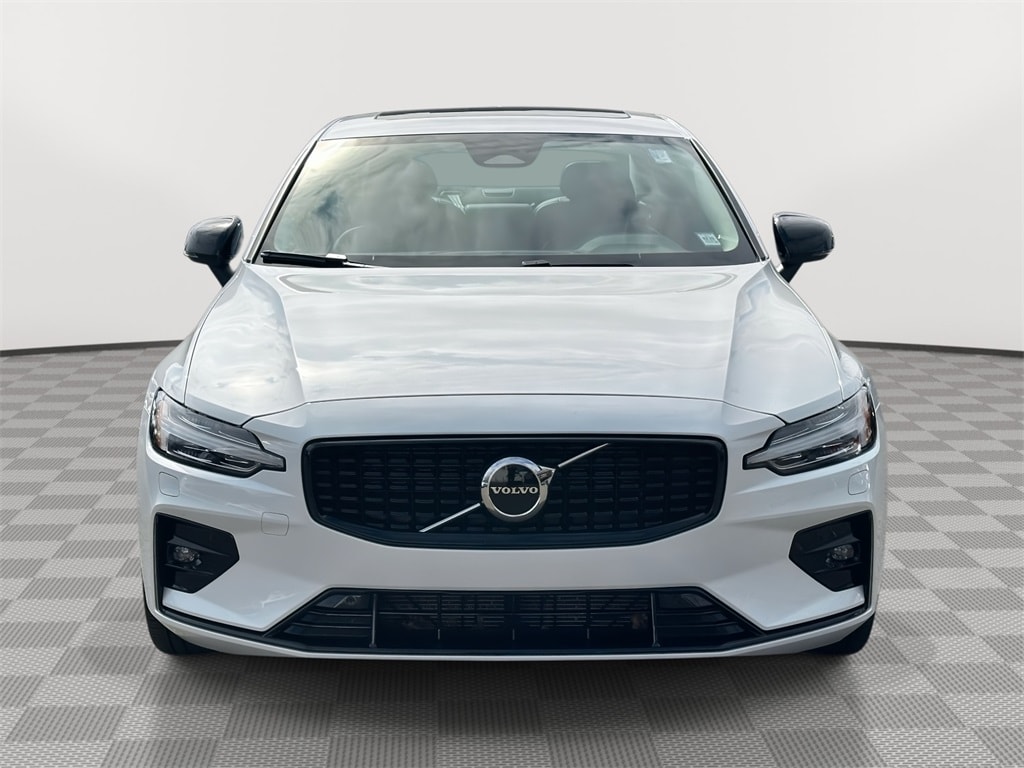 Certified 2025 Volvo S60 Core with VIN 7JRL12FJ4SG366867 for sale in Saint James, NY