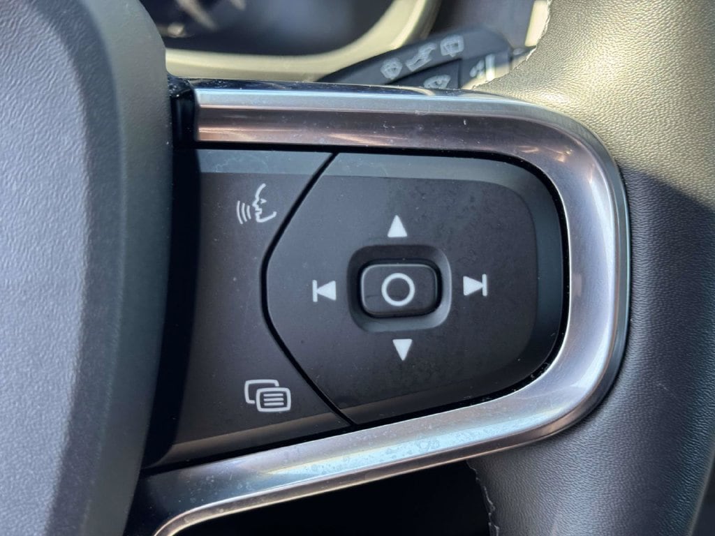 2026 Volvo XC40 Ultra - Photo 19