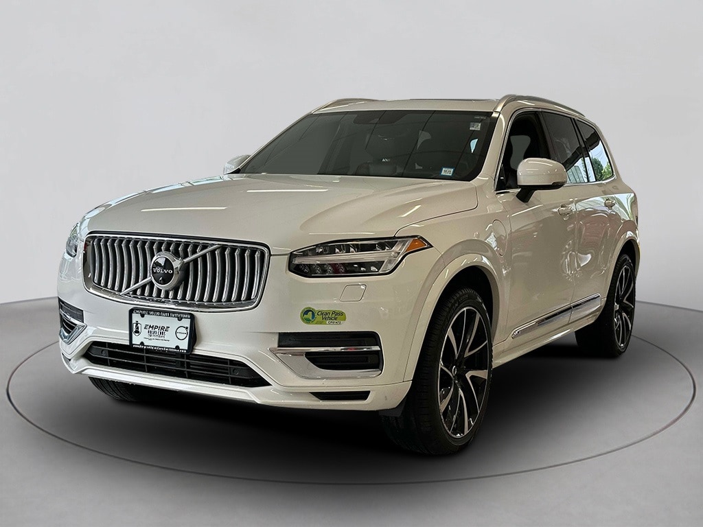 Used 2021 Volvo XC90 Inscription Expression with VIN YV4BR0CK8M1768950 for sale in Saint James, NY