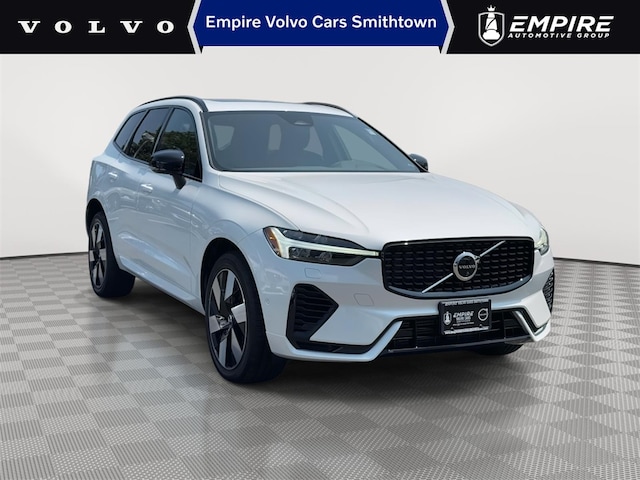 2025 Volvo XC60 plug-in hybrid T8 Plus SUV