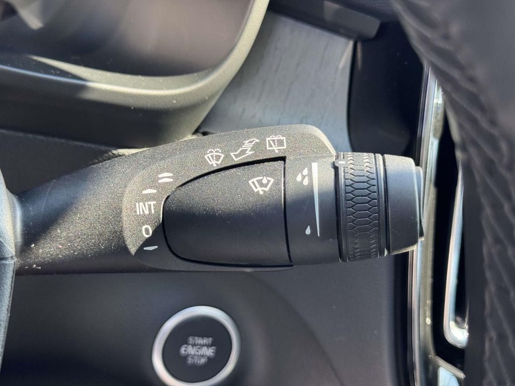 2026 Volvo XC40 Plus - Photo 25