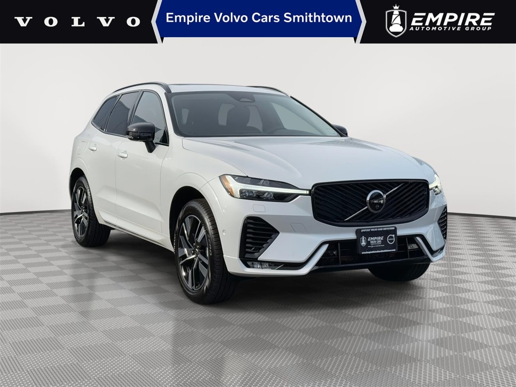 2026 Volvo XC60 Plus's photo
