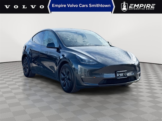 2025 Tesla Model Y Long Range SUV