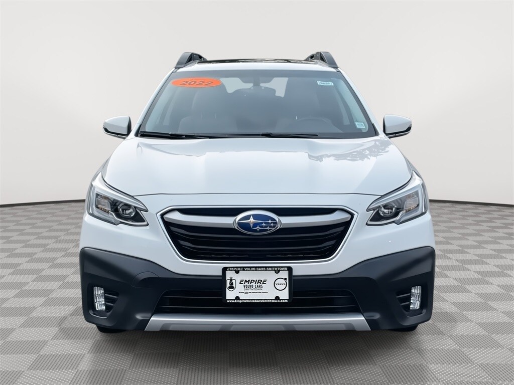 2022 Subaru Outback Limited photo 2
