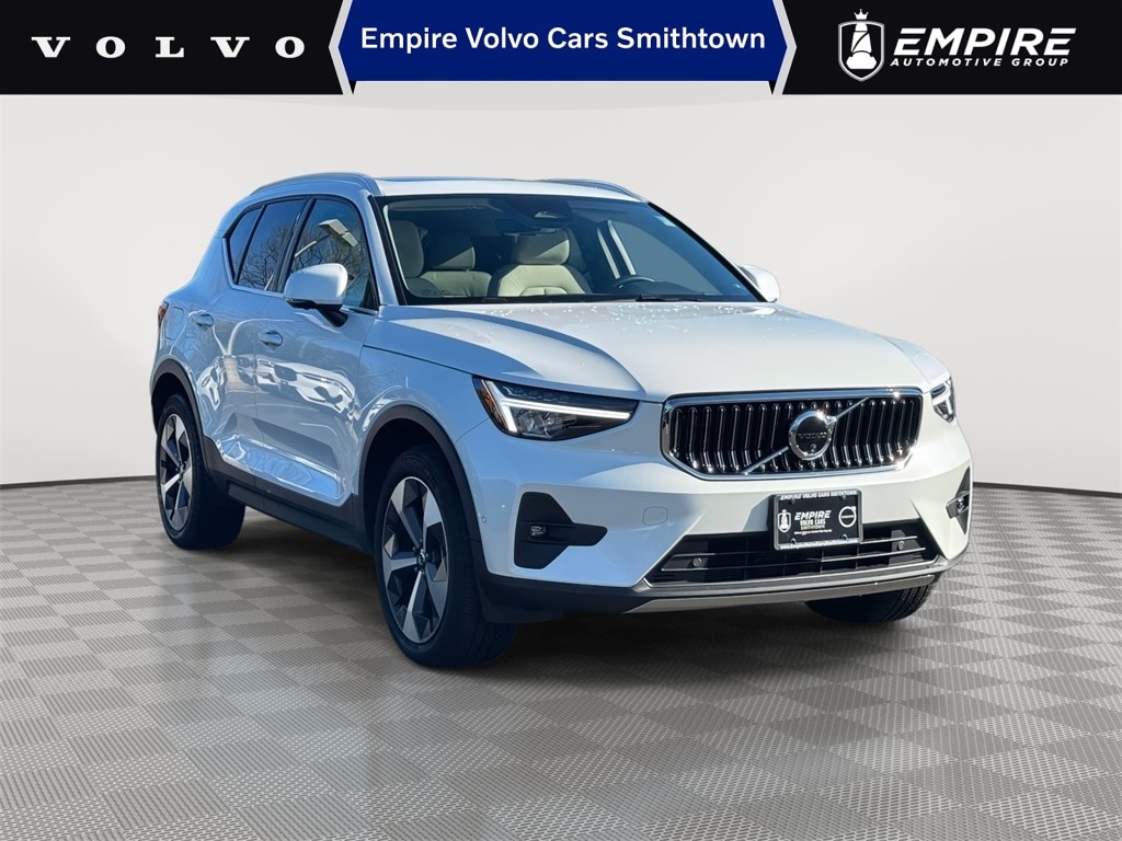 2024 Volvo XC40 SUV 