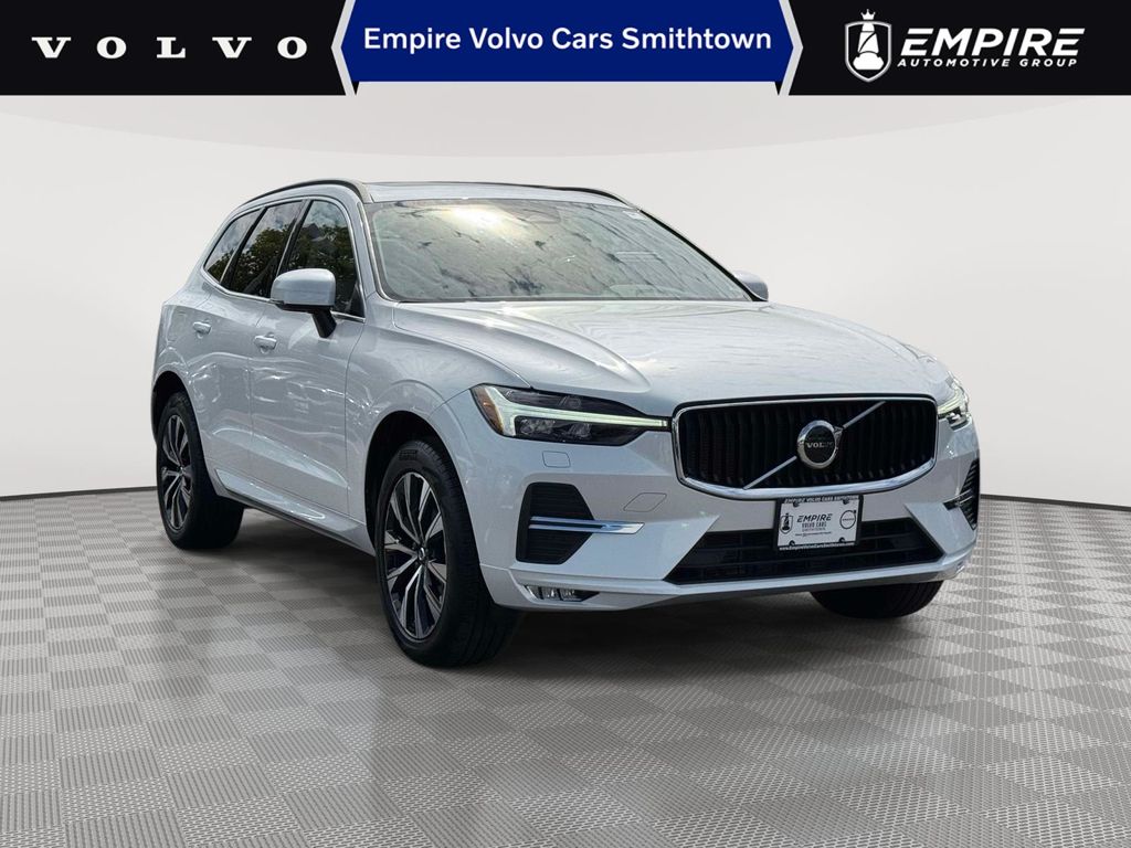 2023 Volvo XC60 B5 Core AWD's photo