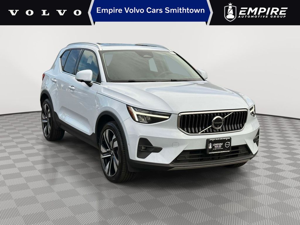 2024 Volvo XC40