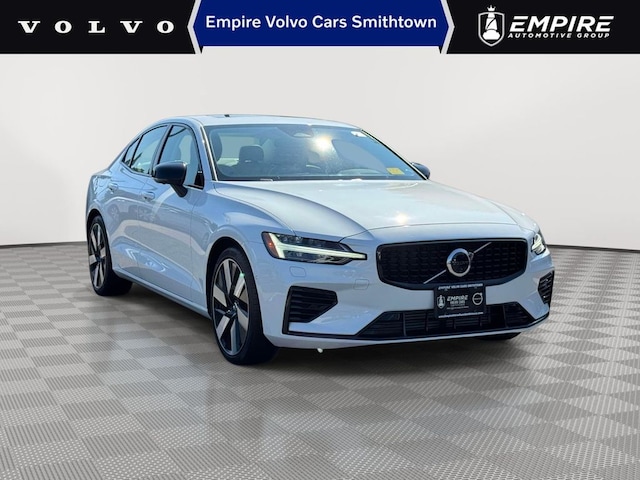 2024 Volvo S60 plug-in hybrid T8 Plus Dark Sedan
