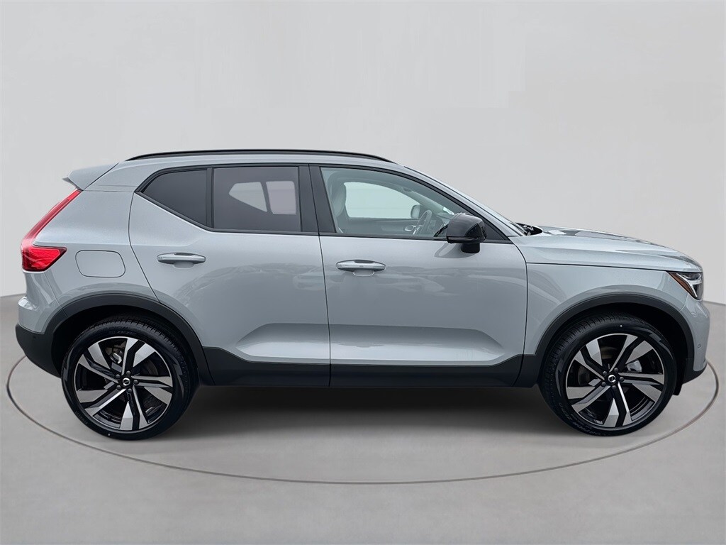 New 2026 Volvo XC90 plug-in hybrid T8 Plus 6-Seater SUV