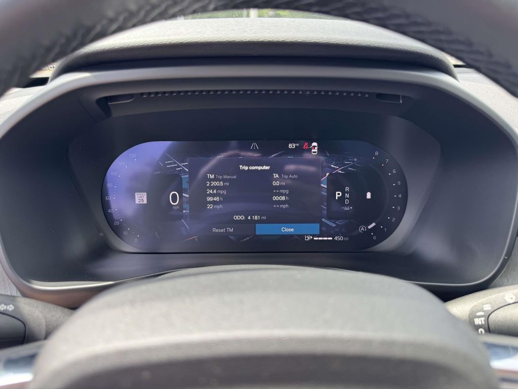 2026 Volvo XC40 Plus - Photo 26