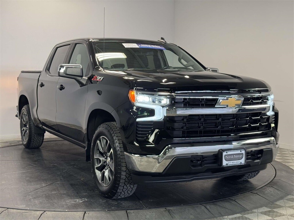 2022 Chevrolet Silverado 1500 LT's photo