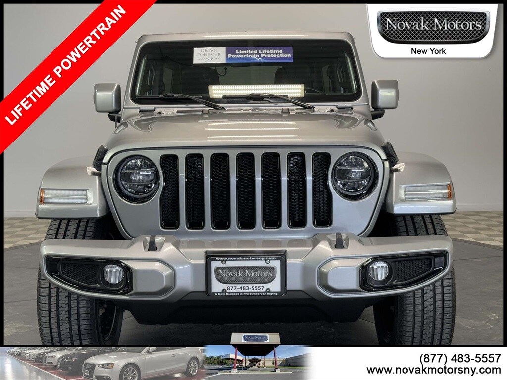 2021 Jeep Wrangler Unlimited Sahara High Altitude photo 2