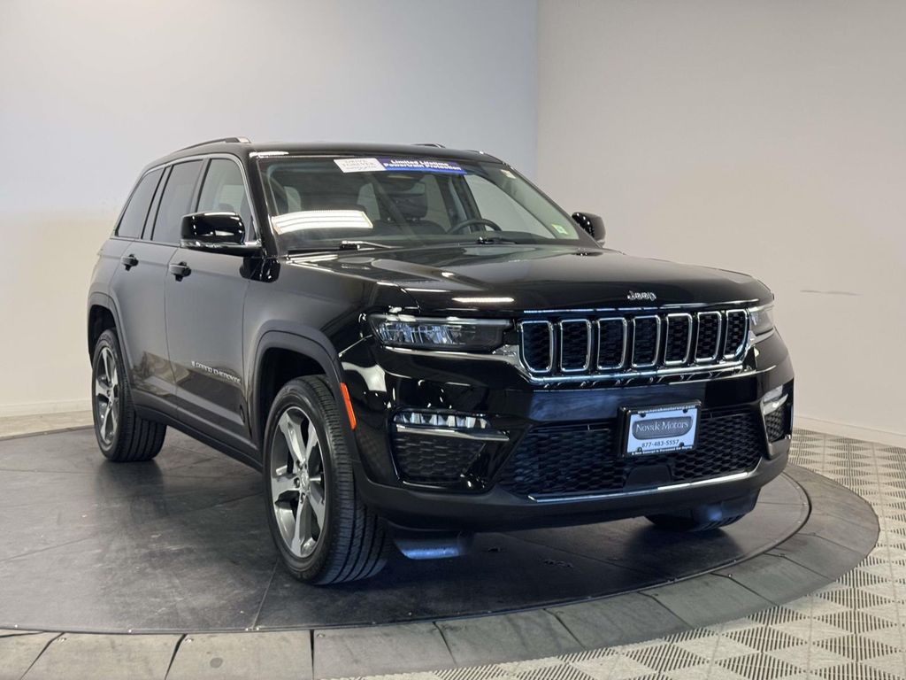 2023 Jeep Grand Cherokee Limited 4x4's photo