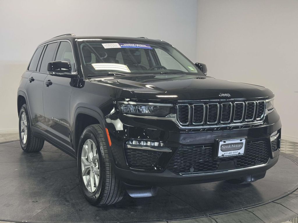 2023 Jeep Grand Cherokee Limited 4x4's photo
