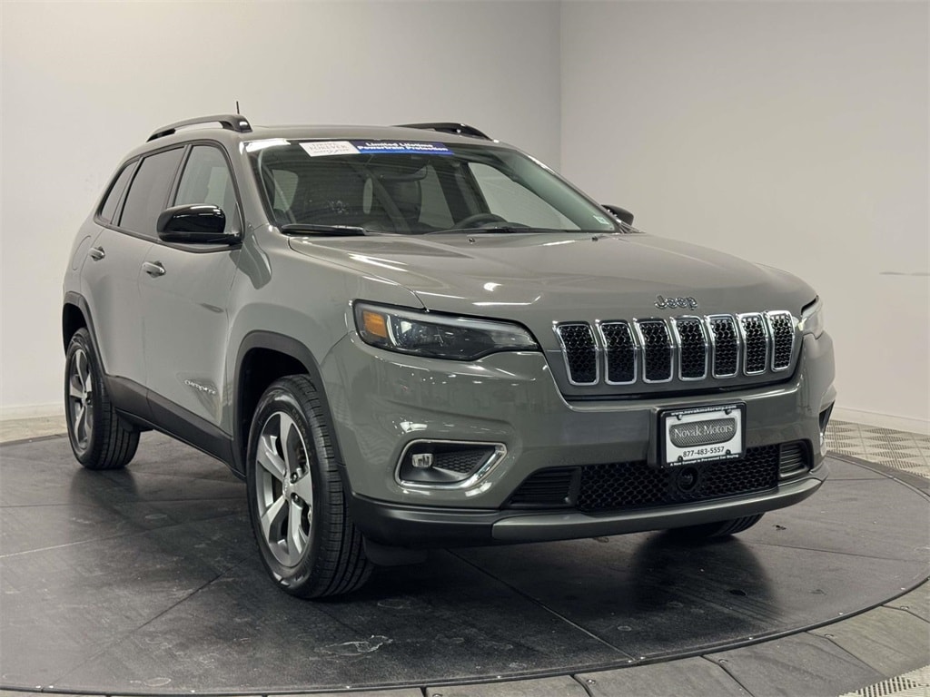2022 Jeep Cherokee Limited's photo
