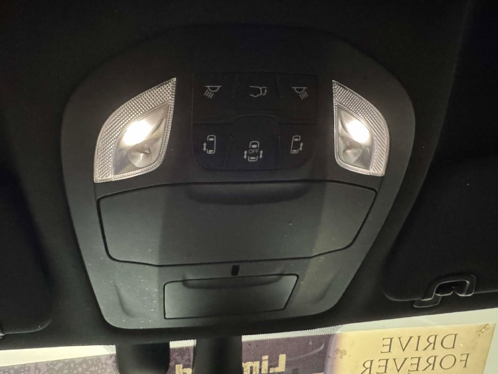 2021 Chrysler Pacifica Touring L - Photo 30