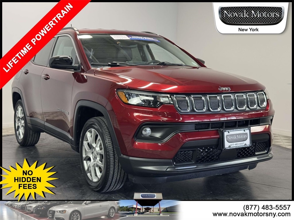 2022 Jeep Compass Latitude Lux's photo