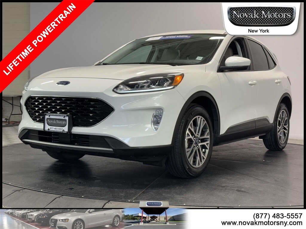 2022 Ford Escape SEL photo 3