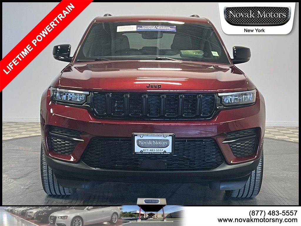 Used 2022 Jeep Grand Cherokee Altitude SUV