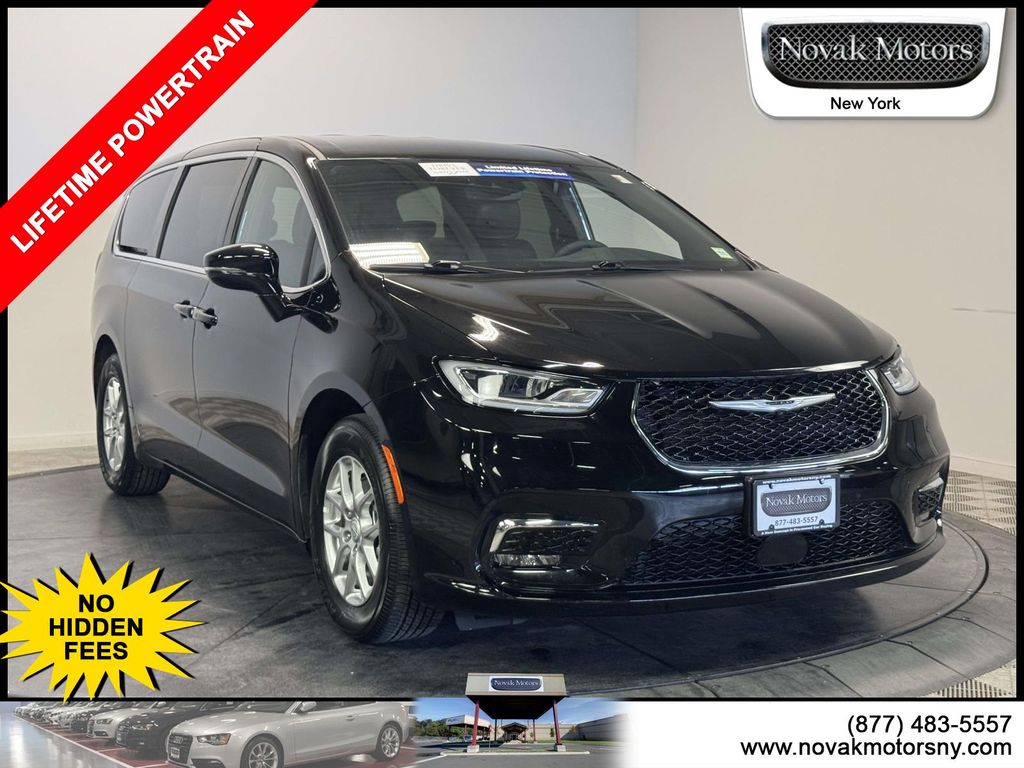 2025 Chrysler Pacifica