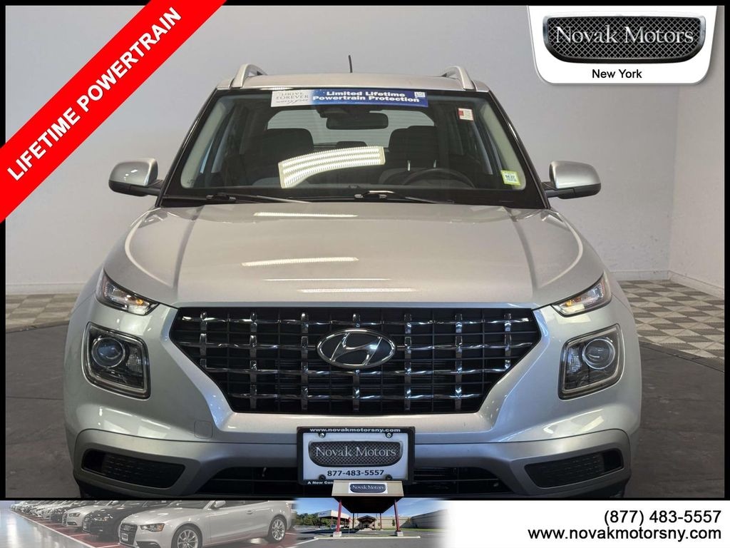Used 2025 Hyundai Venue SEL SUV