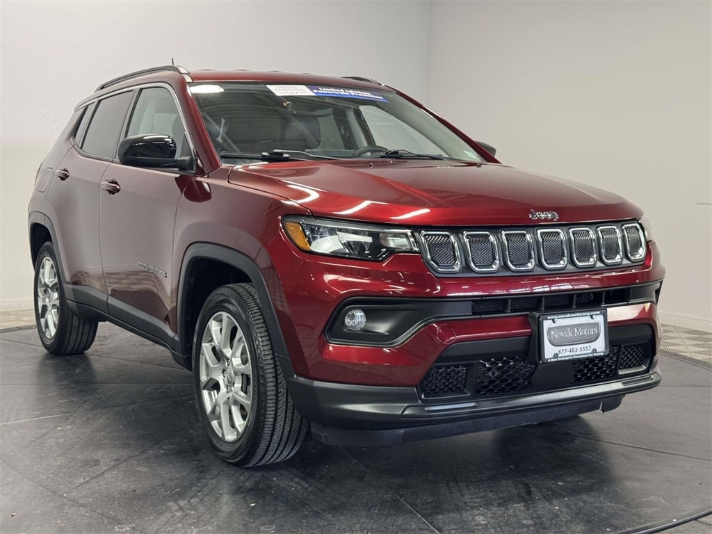 2022 Jeep Compass Latitude Lux's photo