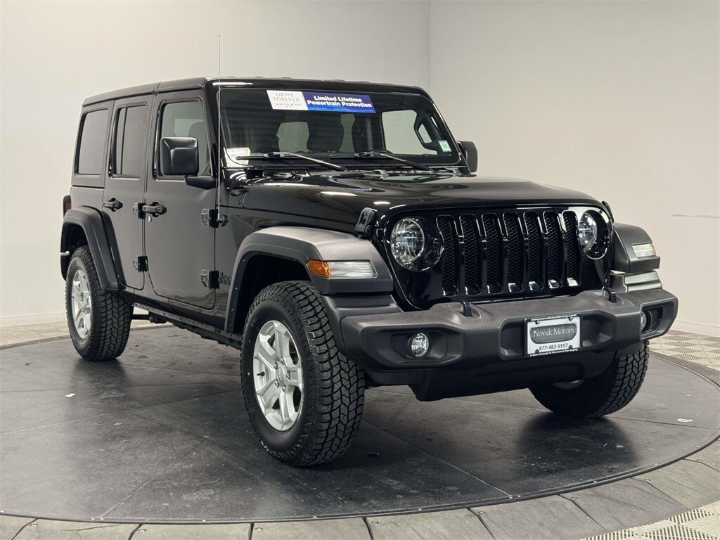 2023 Jeep Wrangler 4-Door Sport S's photo